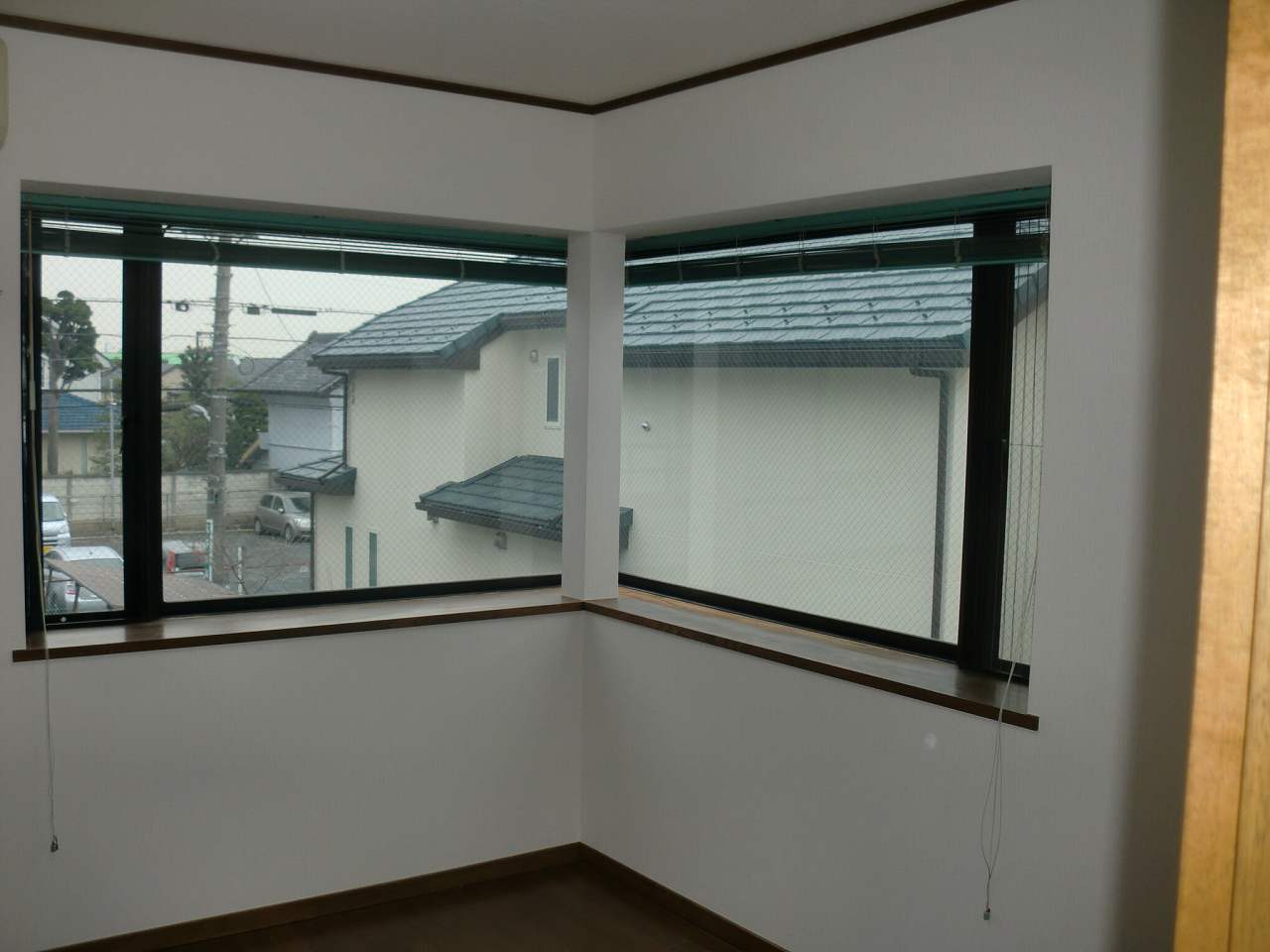 小平でクロス張替えを行う「空室専門リフォーム館」は壁・天井・床の内装工事を格安で行います
